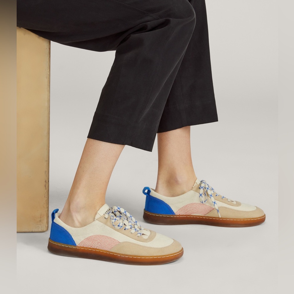 Everlane Tread-Bare Sneaker - Size 8